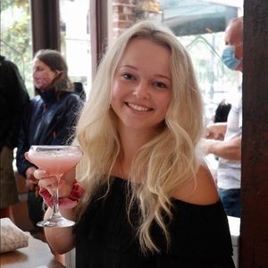 Meet your Posher, Molly